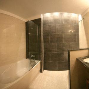 Girona Apartments Bagian luar foto